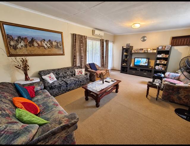 5 BEDROOM HOUSE FOR SALE IN MANTEVREDE